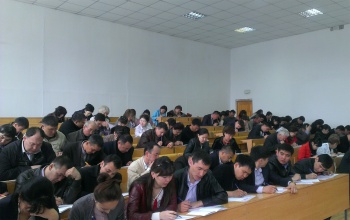 Государственные и гражданские служащие Актюбинской области сдали тестирование на определение уровня владения государственным языком